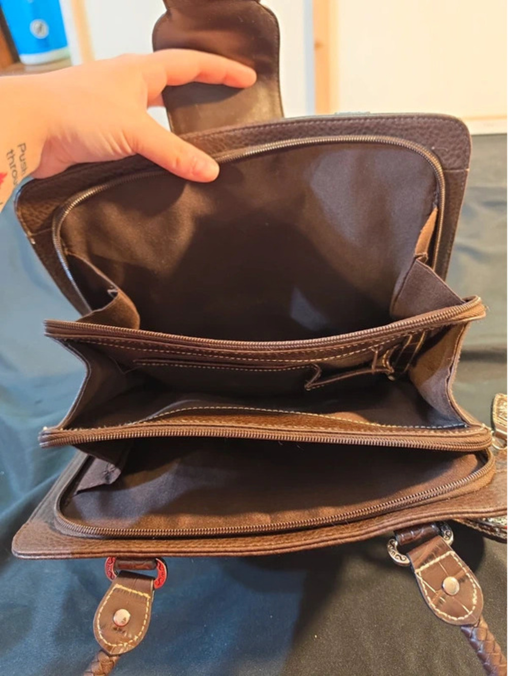 Handbag - Picture 7 of 10